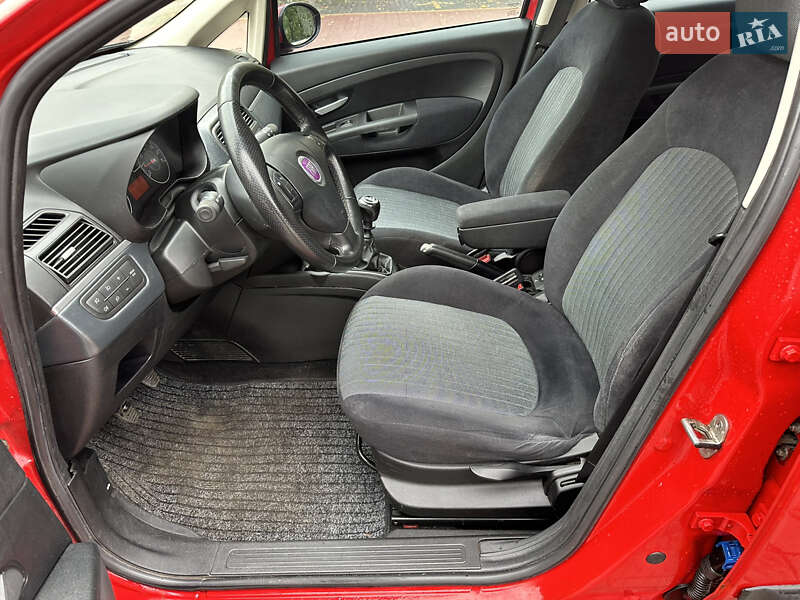 Хетчбек Fiat Punto 2008 в Києві фото 13 Хетчбек Fiat Punto 2008 в Києві