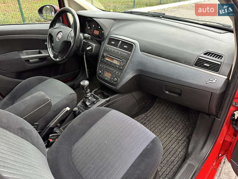 Хетчбек Fiat Punto 2008 в Києві фото 20 Хетчбек Fiat Punto 2008 в Києві