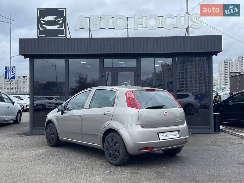 Хетчбек Fiat Punto 2008 в Києві