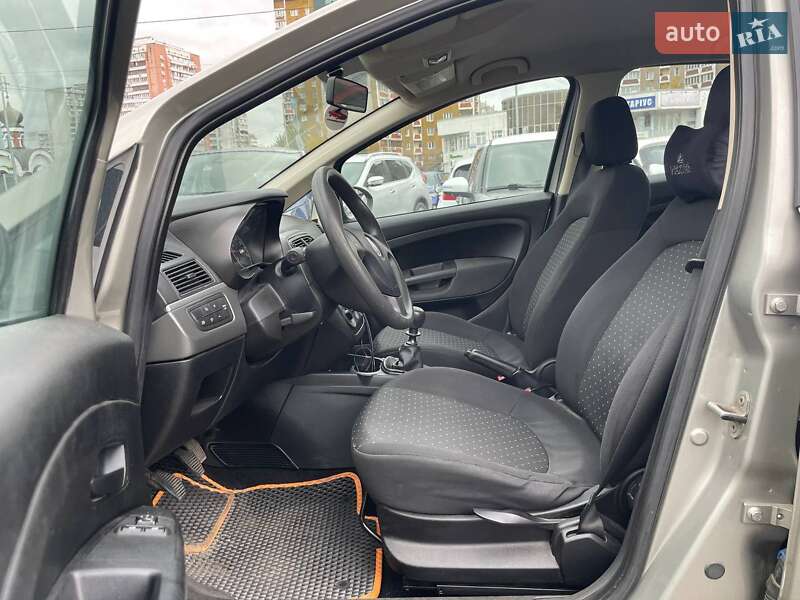 Хетчбек Fiat Punto 2008 в Києві