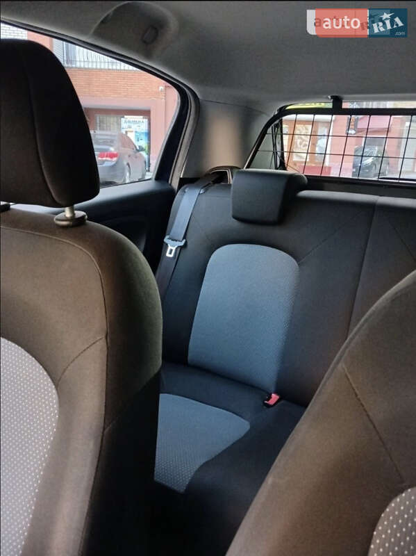 Хэтчбек Fiat Punto 2010 в Бережанах фото 5 Хэтчбек Fiat Punto 2010 в Бережанах