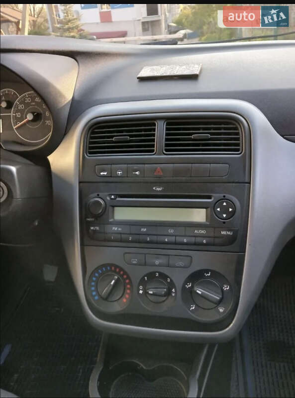 Хэтчбек Fiat Punto 2010 в Бережанах фото 9 Хэтчбек Fiat Punto 2010 в Бережанах