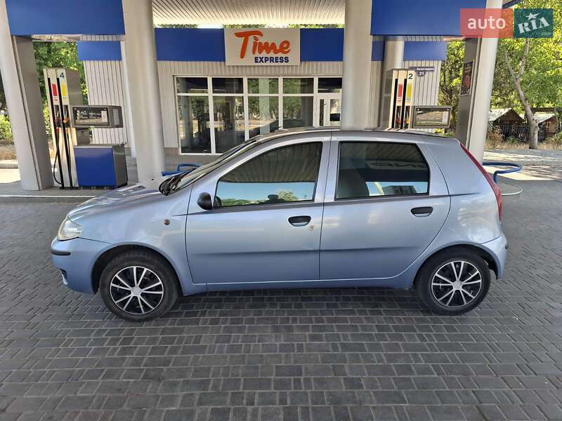 Хэтчбек Fiat Punto 2007 в Николаеве фото 12 Хэтчбек Fiat Punto 2007 в Николаеве