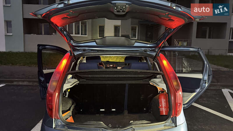 Хетчбек Fiat Punto 2004 в Харкові