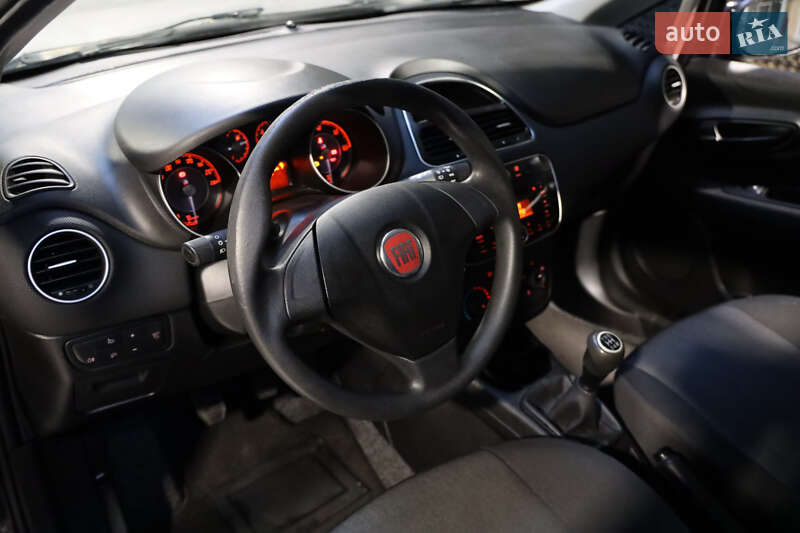 Хэтчбек Fiat Punto 2017 в Луцке