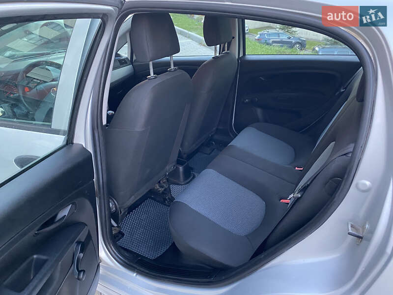 Хэтчбек Fiat Punto 2010 в Ровно фото 16 Хэтчбек Fiat Punto 2010 в Ровно