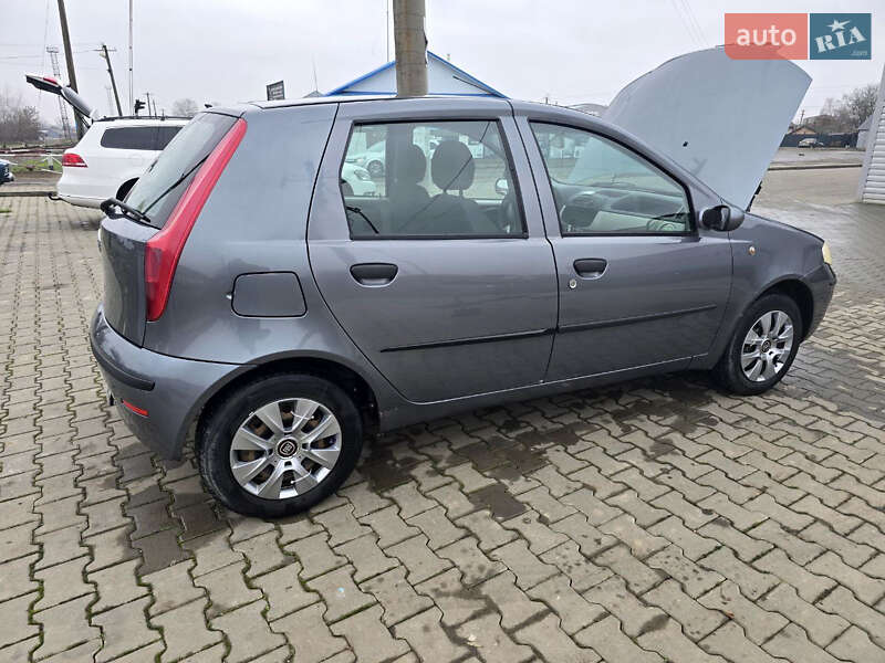 Хетчбек Fiat Punto 2004 в Новоселиці фото 19 Хетчбек Fiat Punto 2004 в Новоселиці