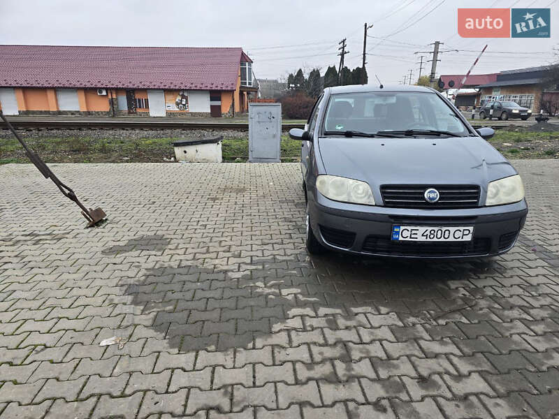 Хетчбек Fiat Punto 2004 в Новоселиці фото 21 Хетчбек Fiat Punto 2004 в Новоселиці