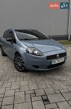 Хетчбек Fiat Punto 2009 в Здолбуніві