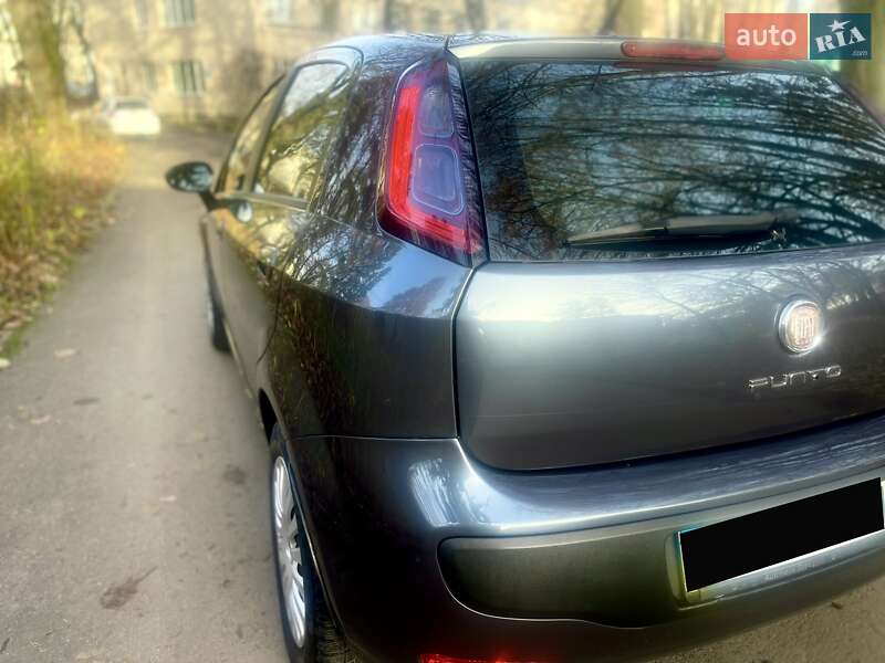 Хэтчбек Fiat Punto 2009 в Тернополе