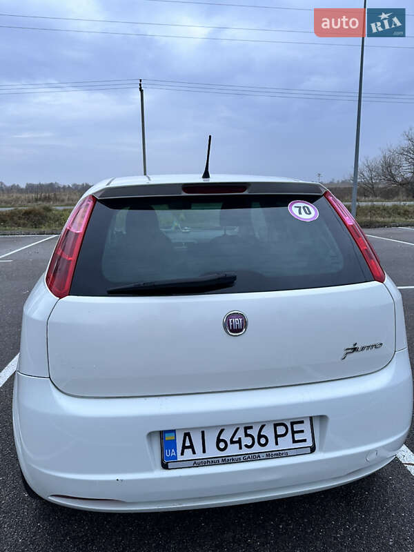 Хэтчбек Fiat Punto 2009 в Дымере