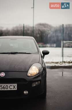 Хетчбек Fiat Punto 2012 в Івано-Франківську