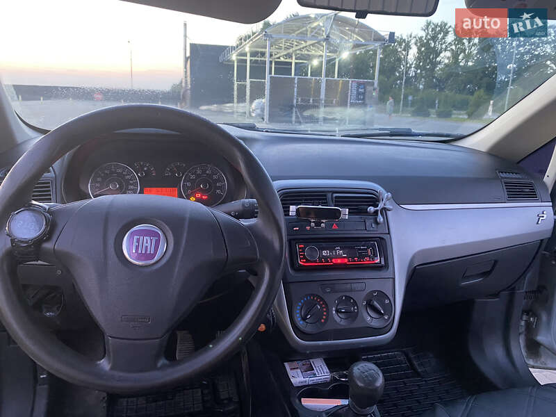 Хэтчбек Fiat Punto 2009 в Кагарлыке