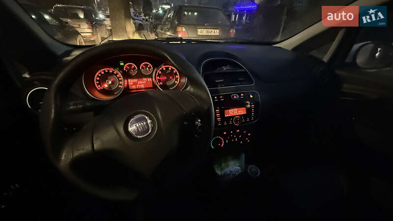 Хэтчбек Fiat Punto 2016 в Ровно