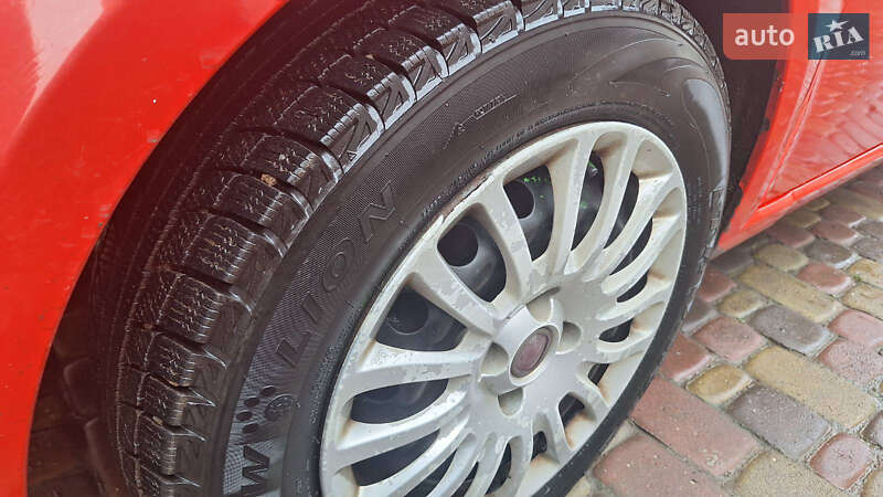 Хетчбек Fiat Punto 2008 в Млиніві фото 8 Хетчбек Fiat Punto 2008 в Млиніві