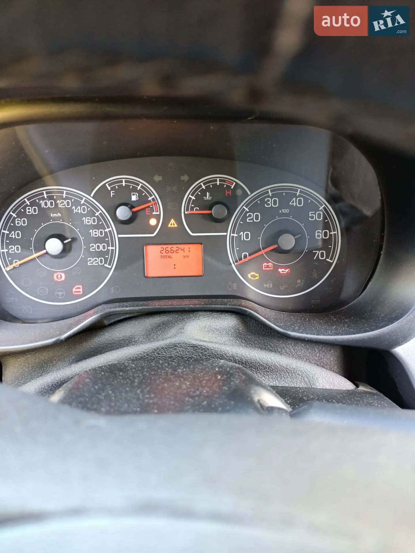 2011 Fiat Punto - фото 1