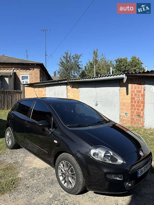 Fiat Punto 2012 Fiat Punto 2012