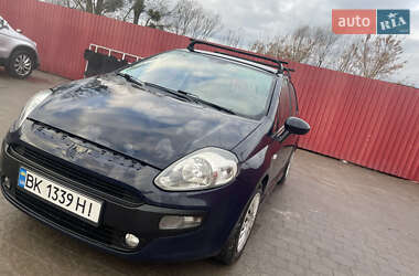 Хэтчбек Fiat Punto 2010 в Бродах