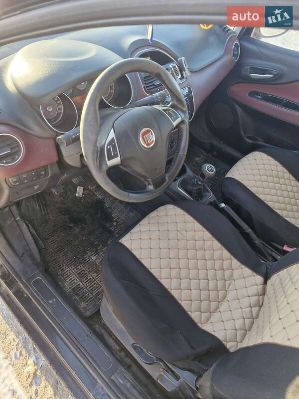 Хэтчбек Fiat Punto 2012 в Луцке фото 10 Хэтчбек Fiat Punto 2012 в Луцке