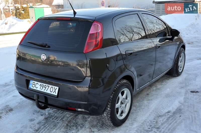 Хэтчбек Fiat Punto 2009 в Львове