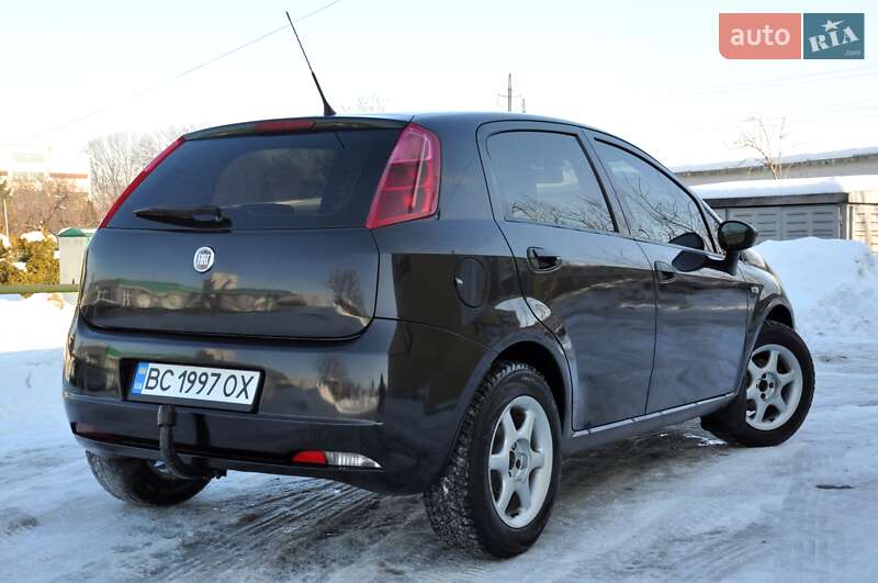 Хэтчбек Fiat Punto 2009 в Львове