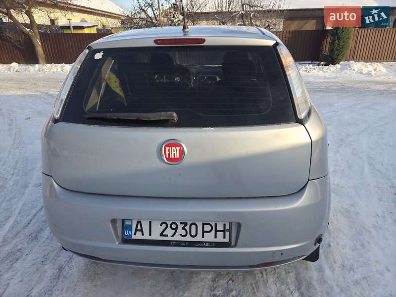 Хэтчбек Fiat Punto 2009 в Киеве