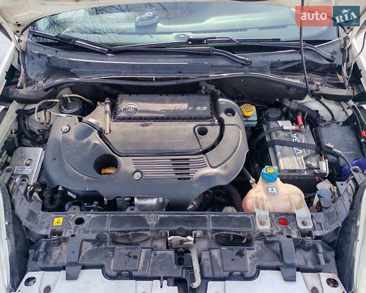 Хэтчбек Fiat Punto 2010 в Гадяче фото 12 Хэтчбек Fiat Punto 2010 в Гадяче