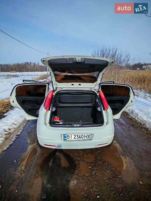 Хэтчбек Fiat Punto 2010 в Гадяче фото 17 Хэтчбек Fiat Punto 2010 в Гадяче
