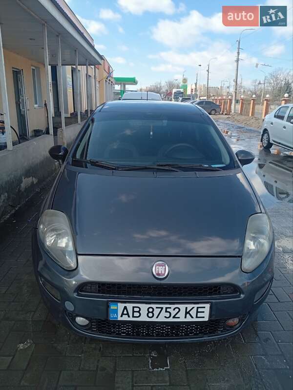 Хэтчбек Fiat Punto 2012 в Виннице