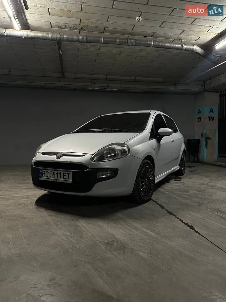 2010 Fiat Punto - мініатюра 15