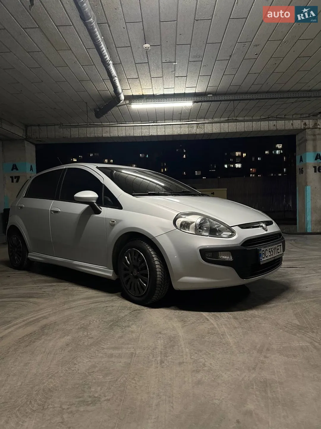 2011 Fiat Punto - мініатюра 3