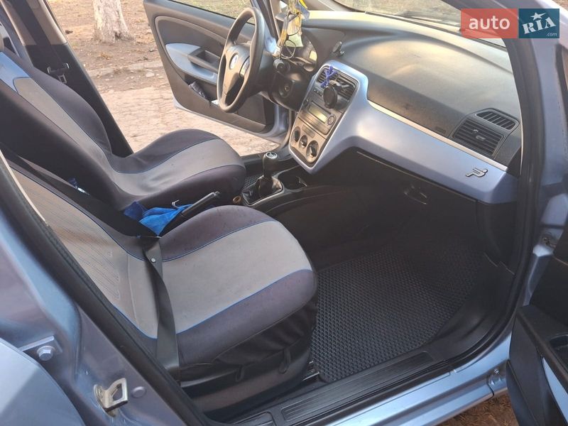 Хэтчбек Fiat Punto 2006 в Ровно фото 7 Хэтчбек Fiat Punto 2006 в Ровно