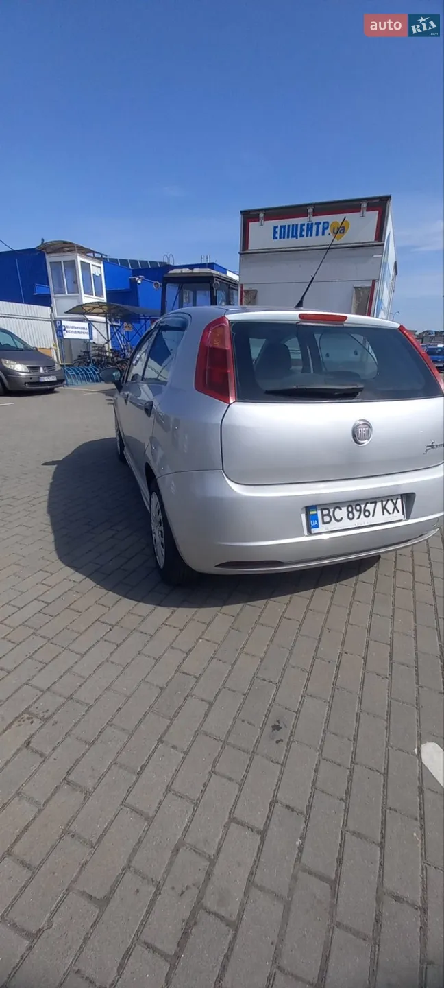 2010 Fiat Punto - мініатюра 6