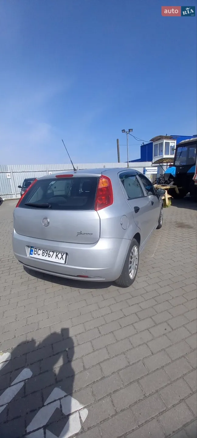 2010 Fiat Punto - мініатюра 12