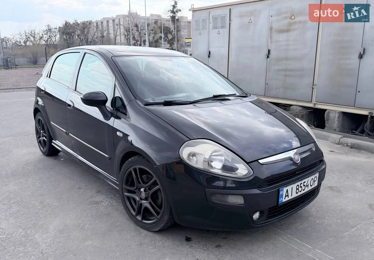 2010 Fiat Punto - мініатюра 15