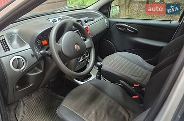Хэтчбек Fiat Punto 2009 в Львове