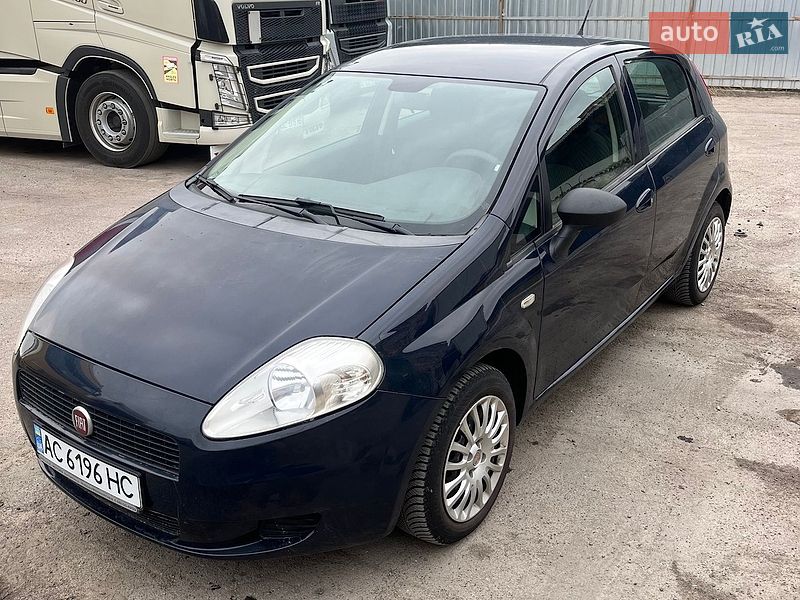 Хэтчбек Fiat Punto 2009 в Луцке