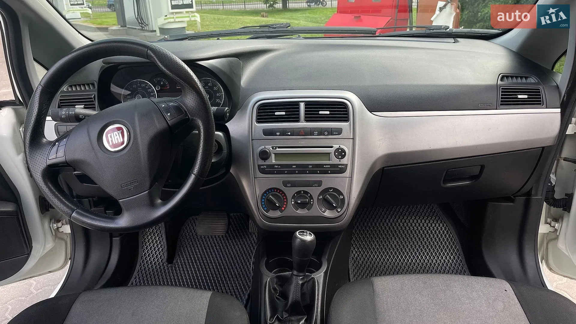 2012 Fiat Punto - мініатюра 15