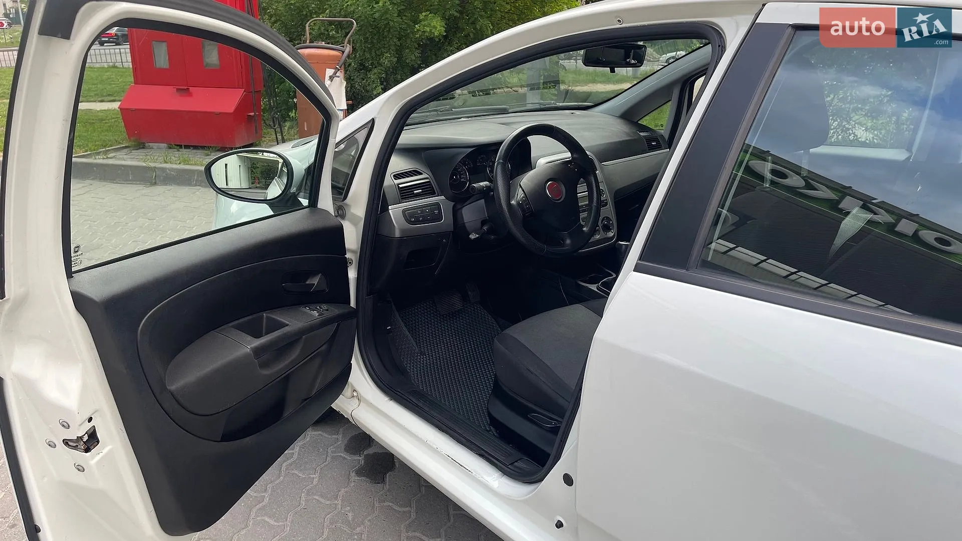 2012 Fiat Punto - мініатюра 12