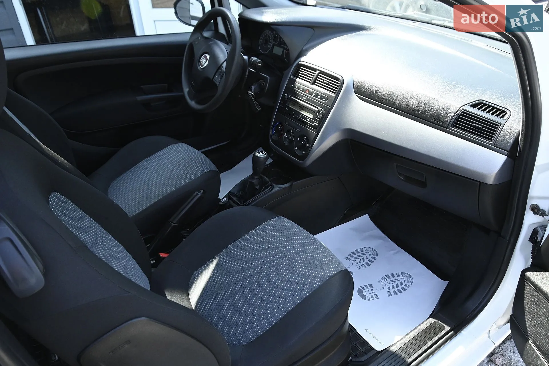 2011 Fiat Punto - мініатюра 25