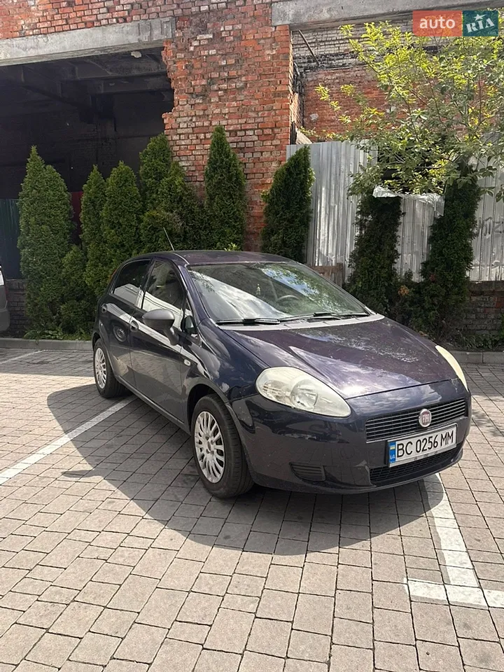 2010 Fiat Punto - мініатюра 16
