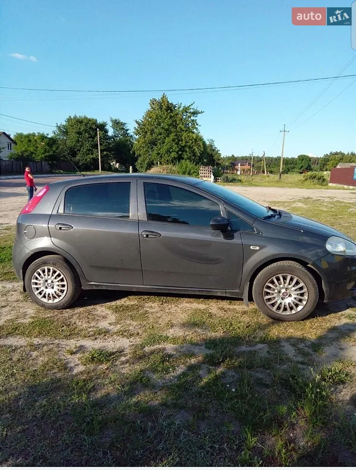 2010 Fiat Punto - мініатюра 10