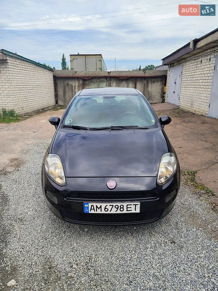 2011 Fiat Punto - мініатюра 16