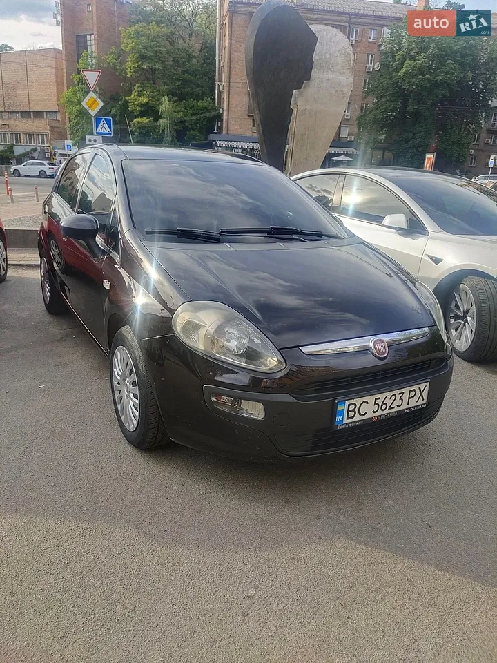 2010 Fiat Punto - мініатюра 16