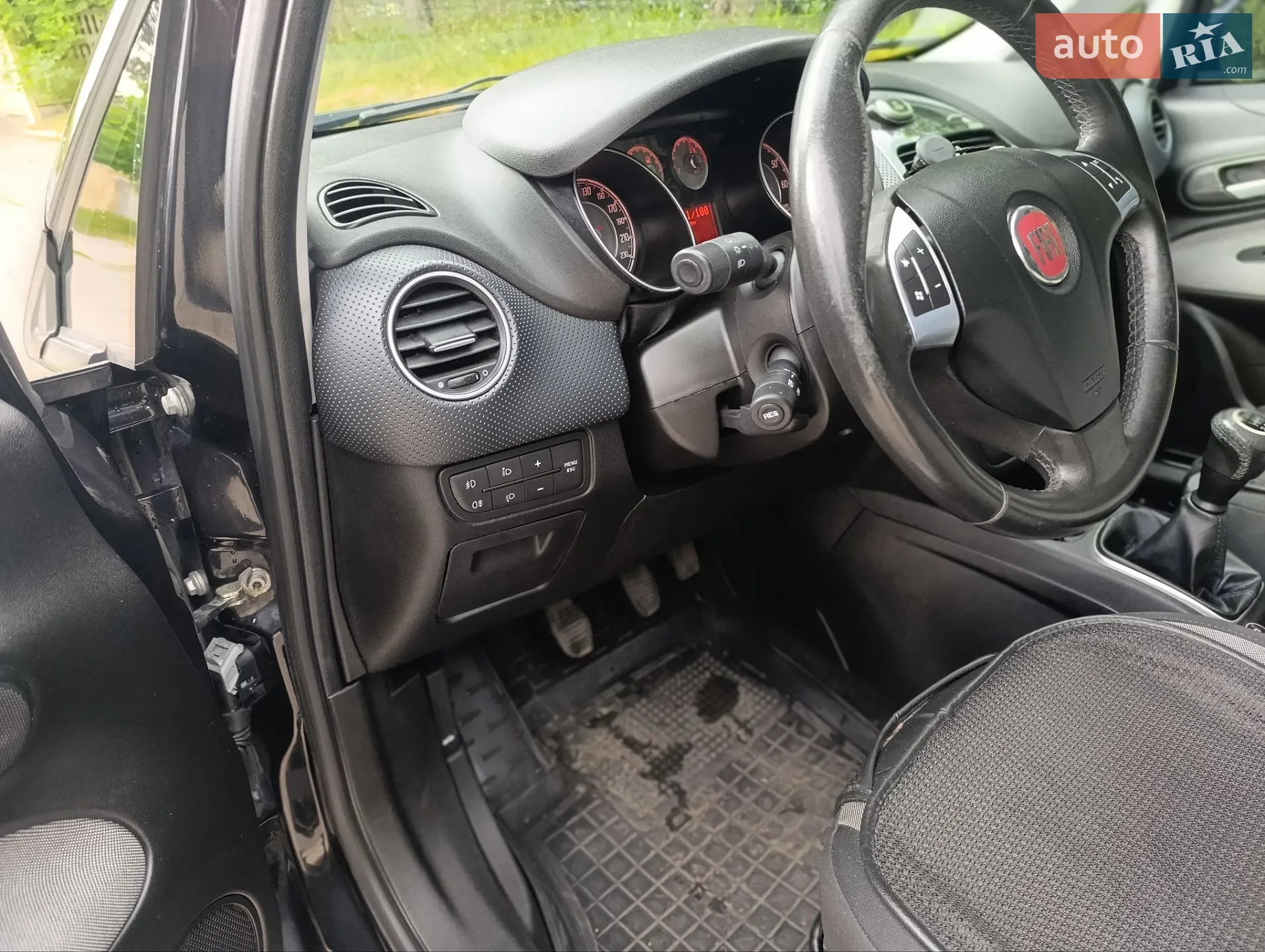 2010 Fiat Punto - мініатюра 3