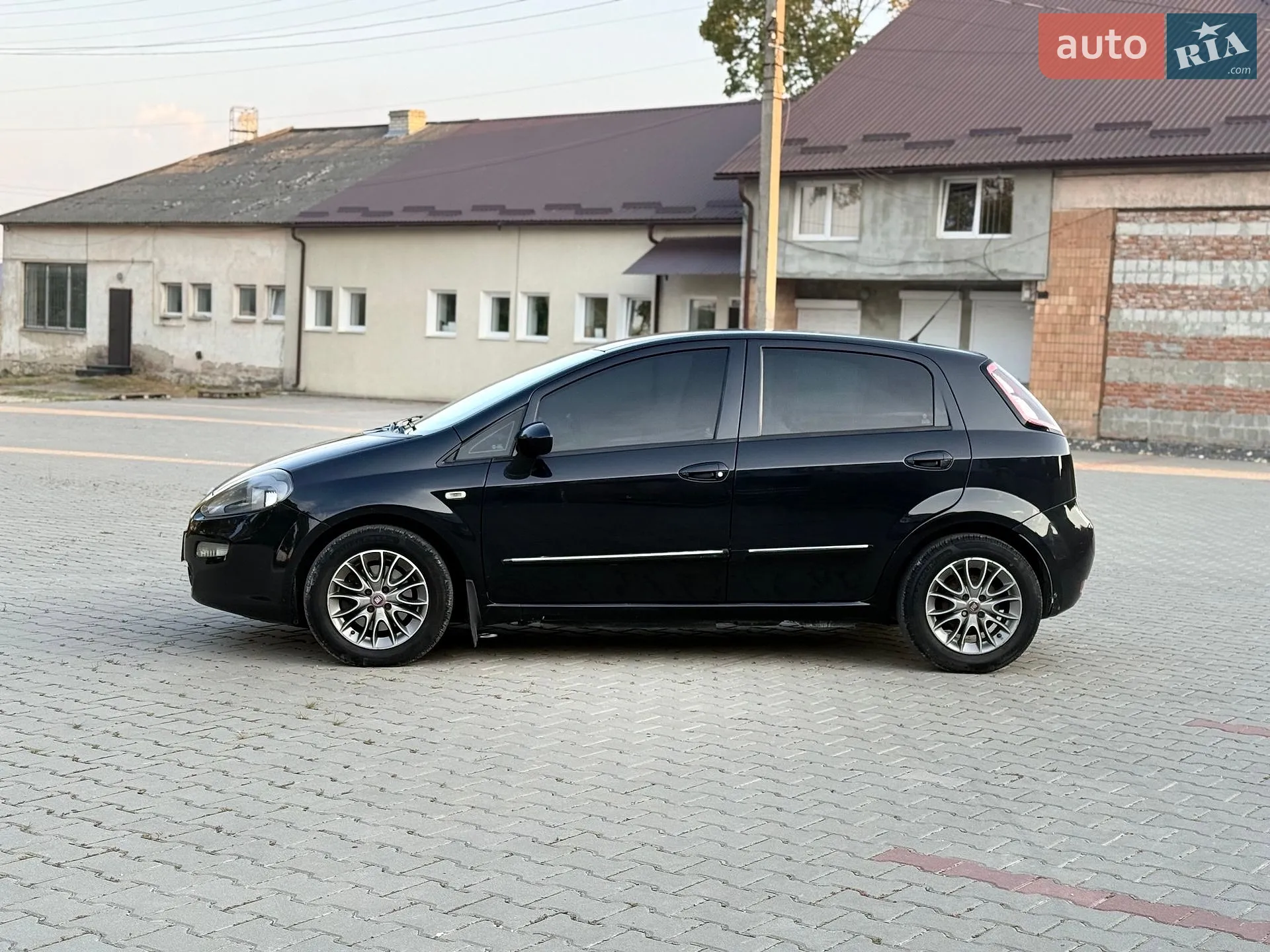 2012 Fiat Punto - мініатюра 4