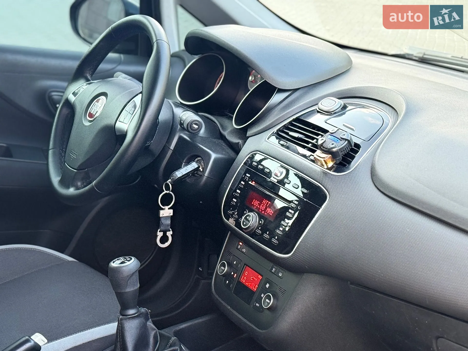 2012 Fiat Punto - мініатюра 11