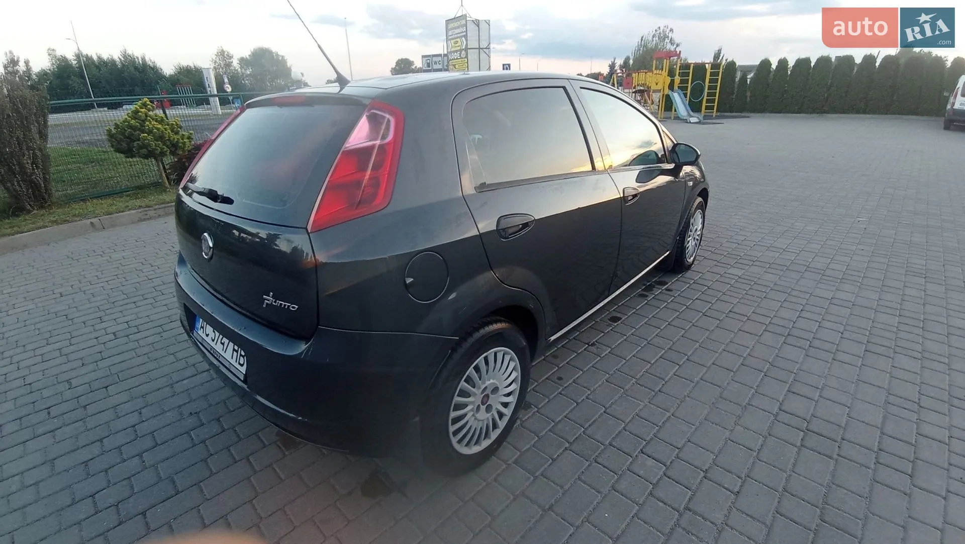 2010 Fiat Punto - мініатюра 7