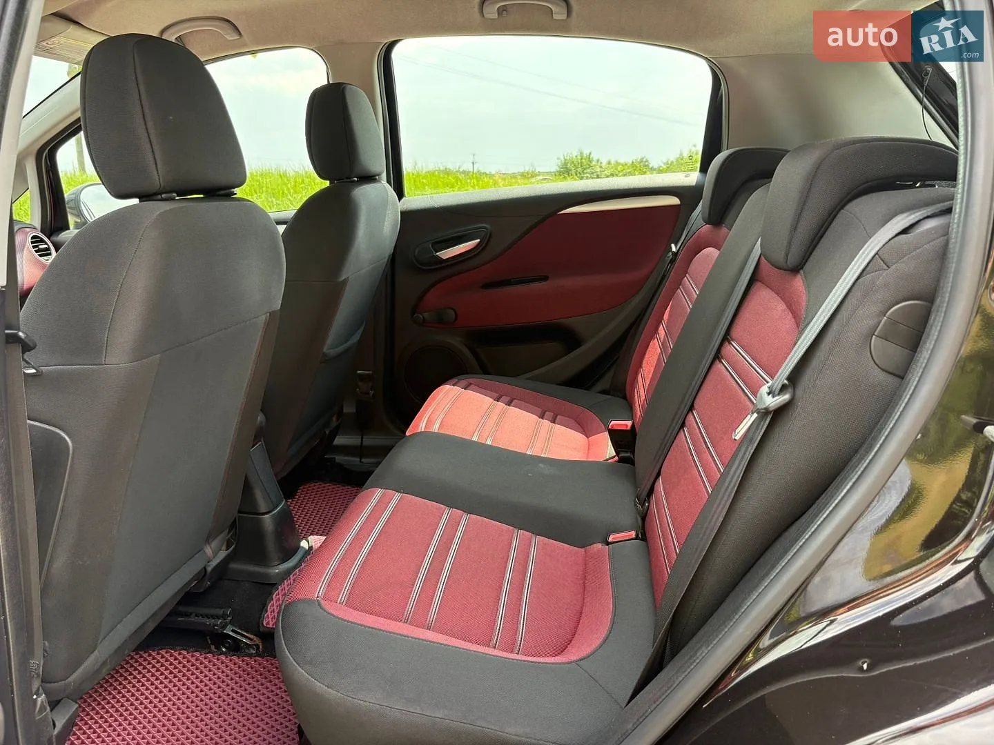 2010 Fiat Punto - мініатюра 18