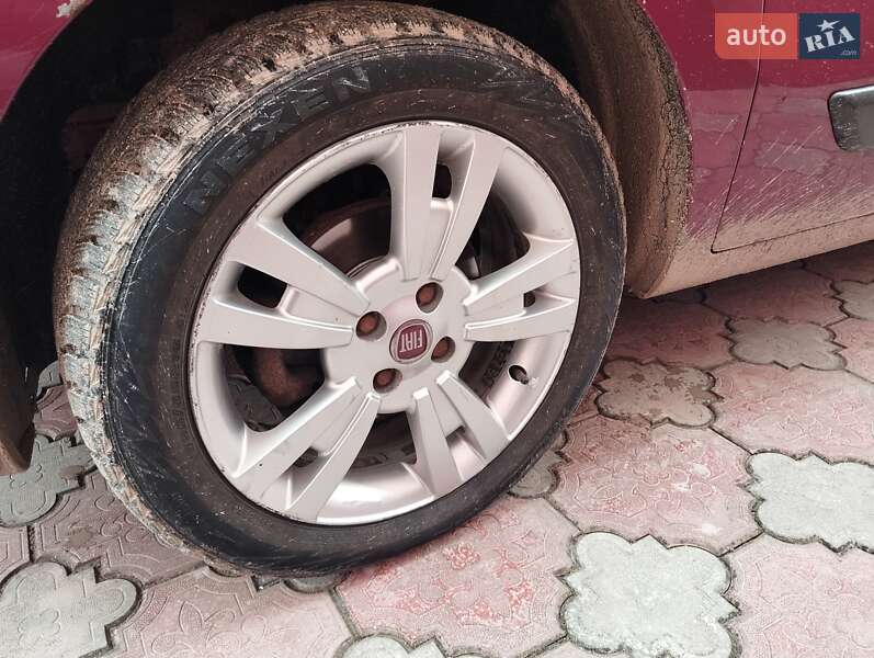 Мінівен Fiat Qubo 2011 в Почаєві